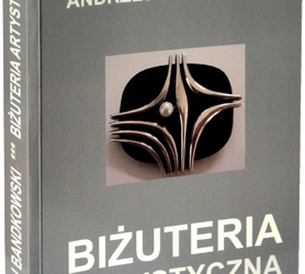 Książka – podręcznik Andrzeja Bandkowskiego 